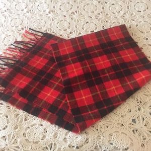 Made in England Plaid 🧣 Scarf
